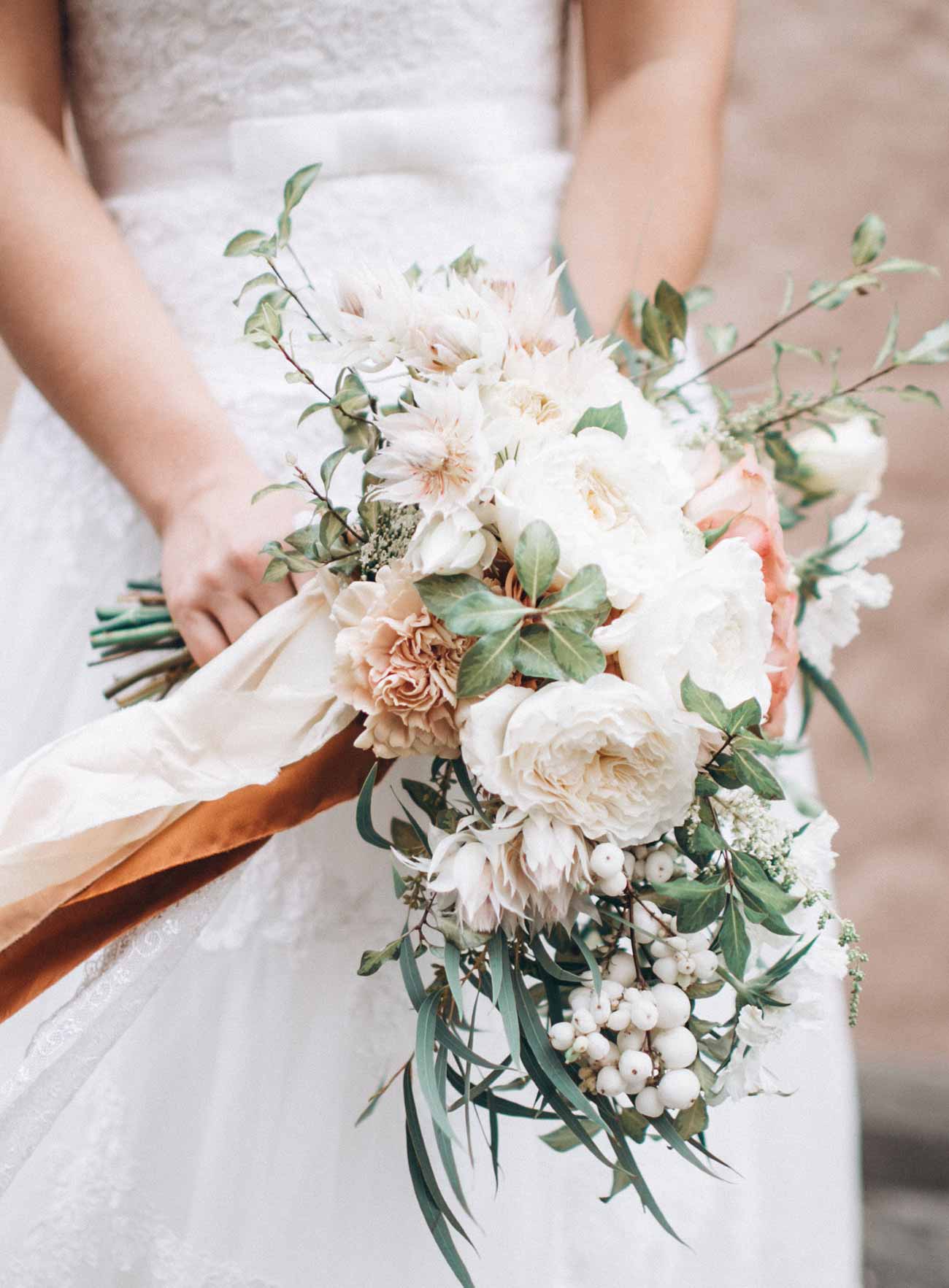 WEDDING BOUQUET