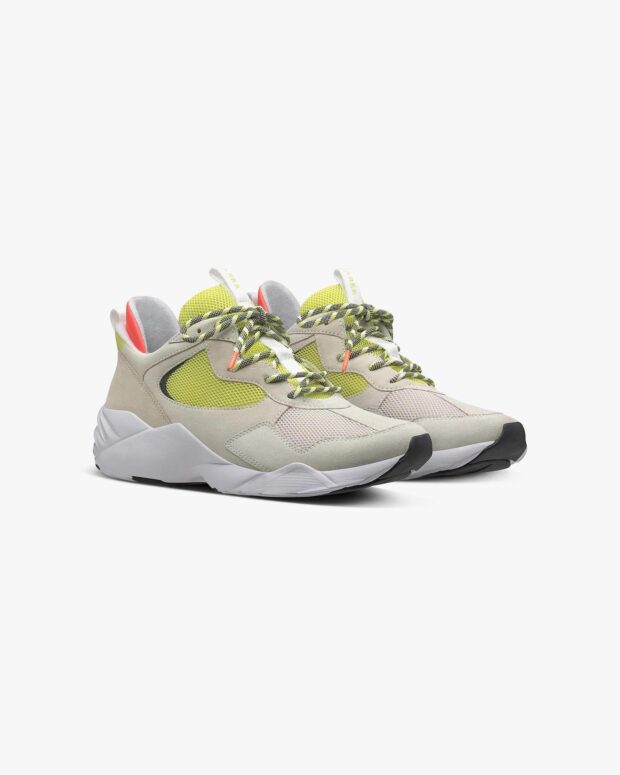 Underdog shoes